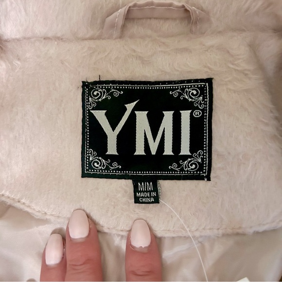 YMI faux fur blush pink coat - Picture 10 of 11